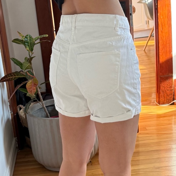 3/$25✨Women's White Denim Shorts Vero Moda - Picture 6 of 8